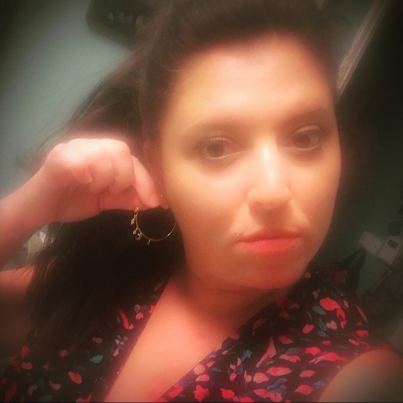 Meet your Posher, Courtney - Picture 6 of 8